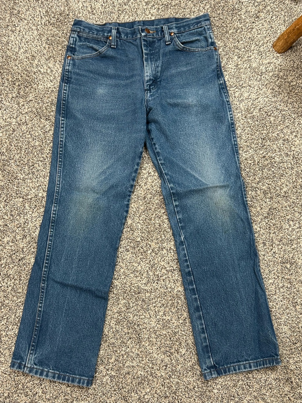 Wrangler Classic Men's Blue Denim Jeans 32 x 30 Distressed